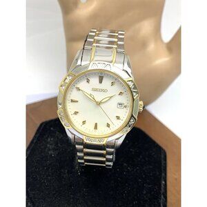 Seiko Women's Watch SKK728 Quartz Diamond Mother of Pearl Dial Two Tone 33mm